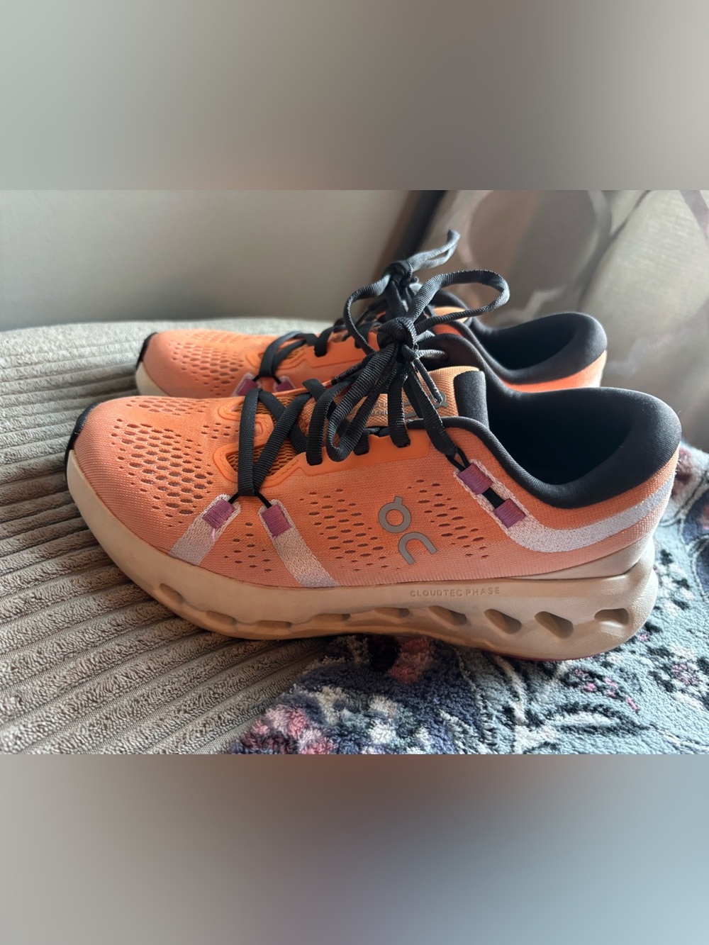 On Running On Cloud-Cloud Surfer   Women's Orange and Black Sneakers